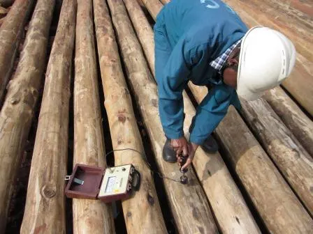 pole-moisture-content-measurement
